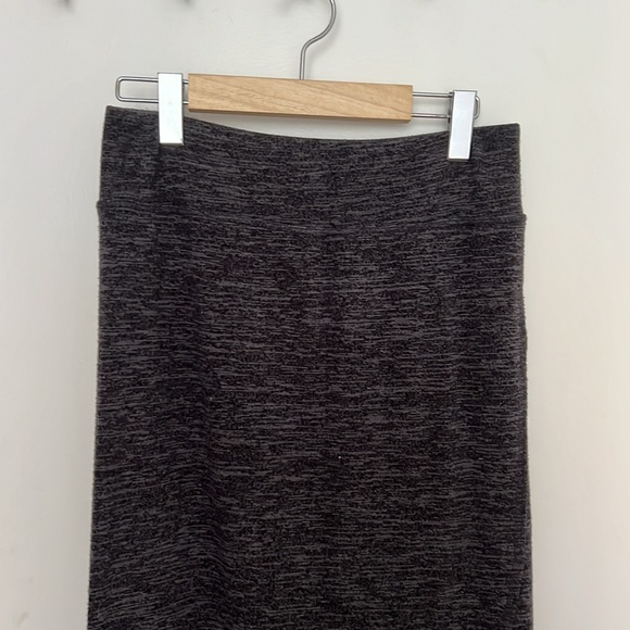 Wilfred Skirt - Picture 2 of 3